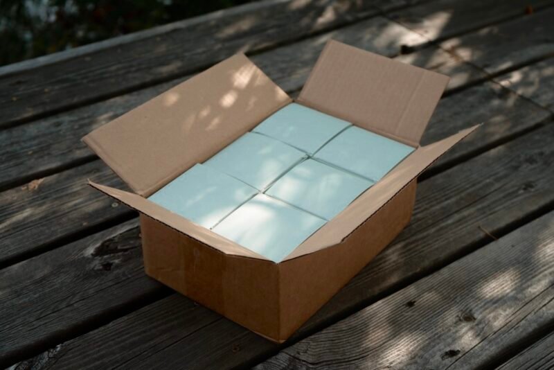 Candle delivery box of 6